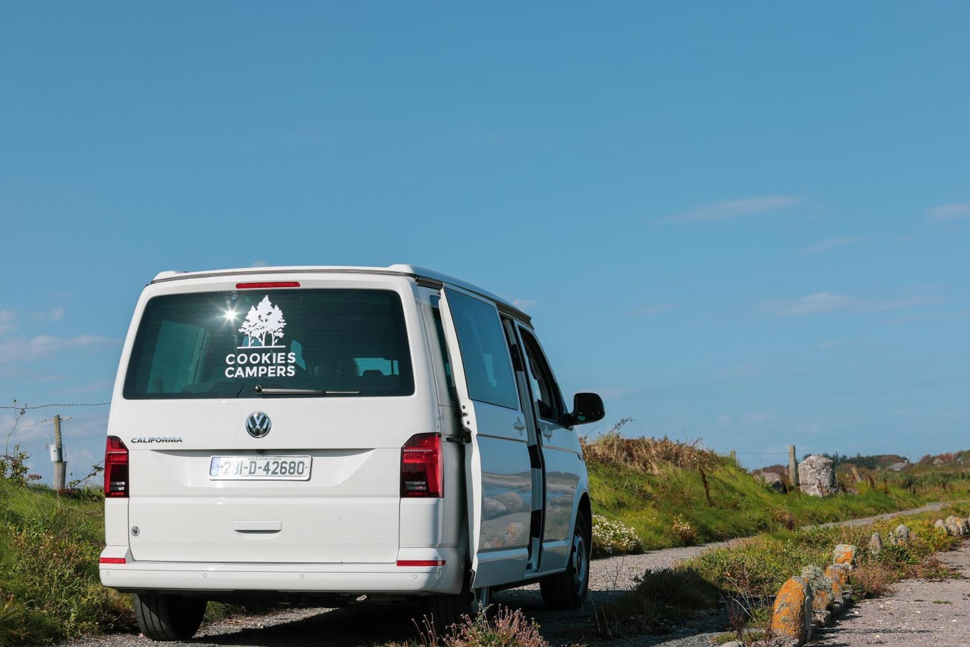 Cookies Campers Dublin - Small Campervan Eksteriør bilde