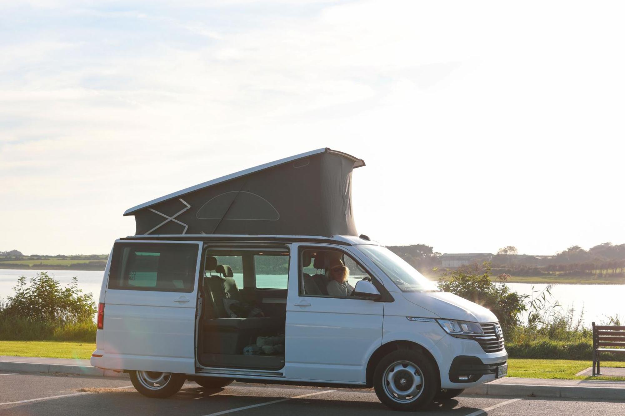 Cookies Campers Dublin - Small Campervan Eksteriør bilde